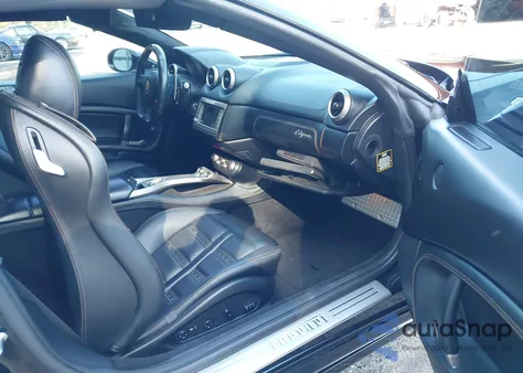 2013 Ferrari California from USA, damaged, VIN ZFF65TJA1D0193934